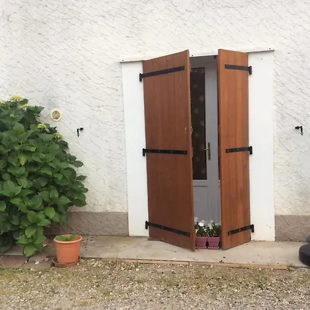 ゲストハウス Independante + Sanitaire Pres Centre 3*