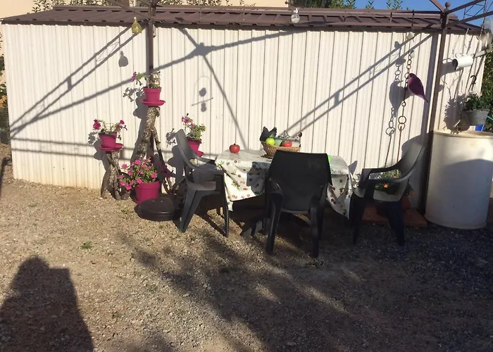 Gasthuis Independante + Sanitaire Pres Centre 3*